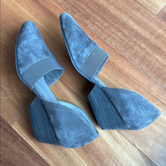 Eileen Fisher suede shoes - Picture 7 of 8